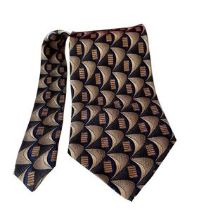 Louis Roth Geometric Shapes 100% Silk Tie 58 inches Long 4 inches wide.